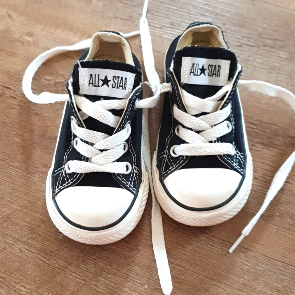 Kids converse shoes